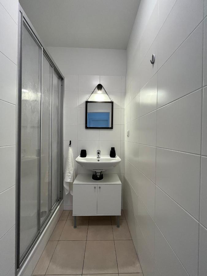 Penthouse Near Central Station With Free Parking Vienna Exterior photo